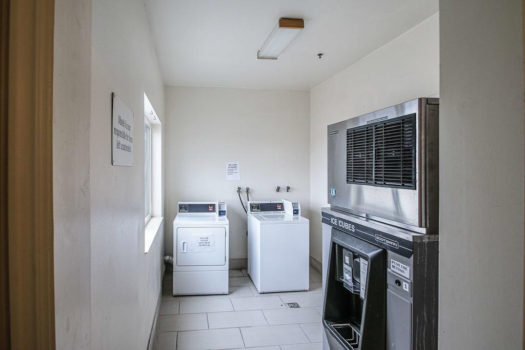Motel 6-Nephi, Ut Luaran gambar
