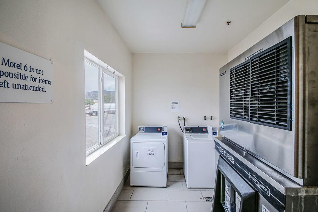Motel 6-Nephi, Ut Luaran gambar